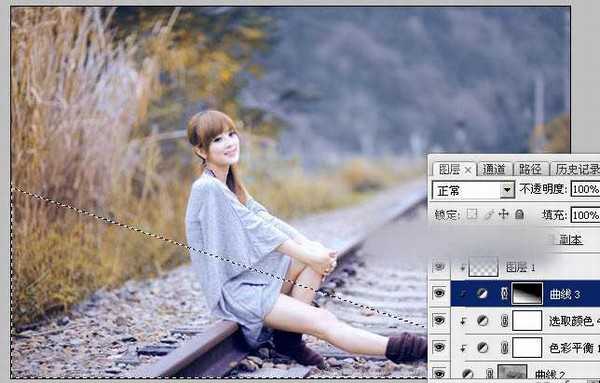 Photoshop为铁轨上的人物加上秋季淡冷色效果教程
